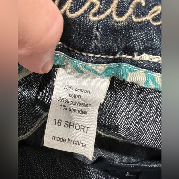 NEW NWT women’s Maurice’s‎ jeans 16 short orchid boot - Picture 8 of 8